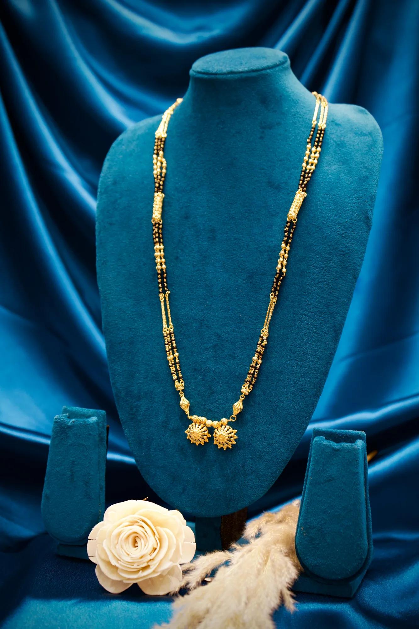 Traditional Twin Motif Black Bead Mangalsutra — Image 3