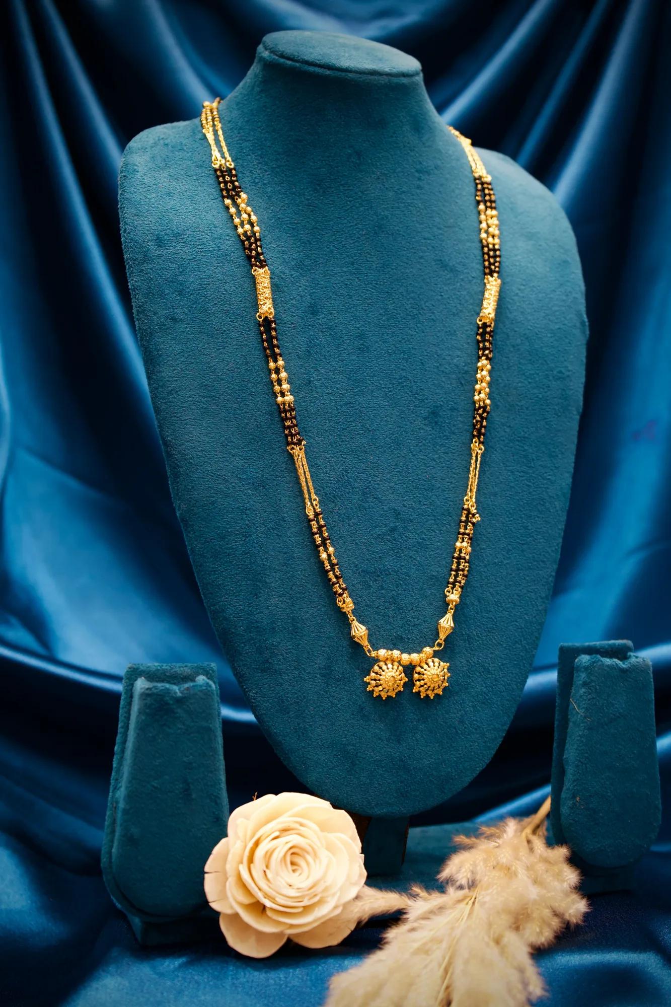 Traditional Twin Motif Black Bead Mangalsutra — Image 2