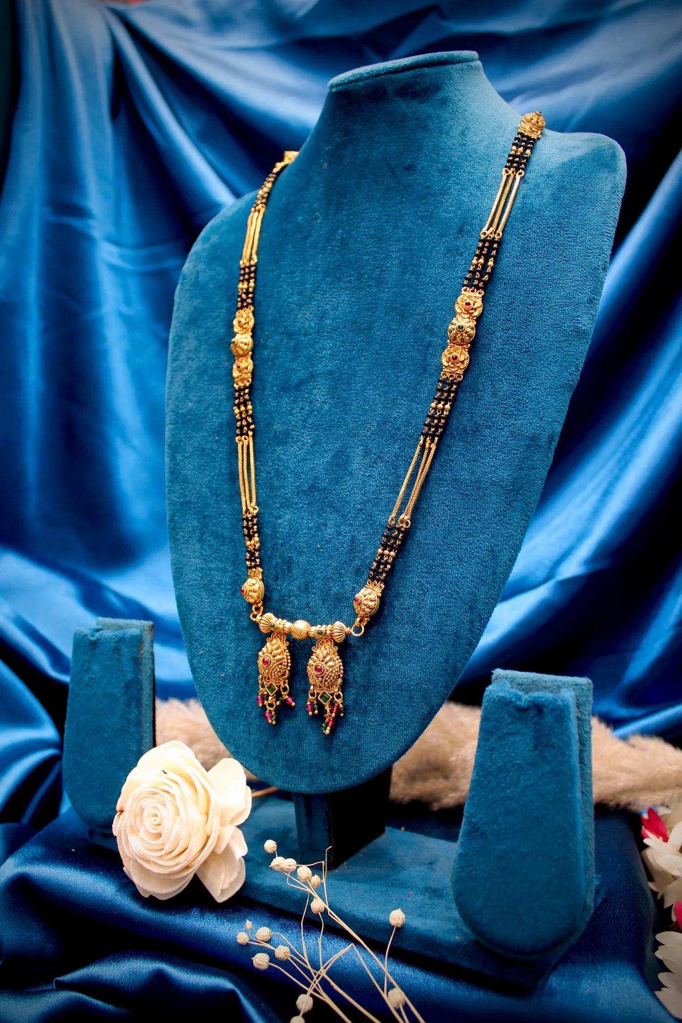 Antique Floral Drop Mangalsutra with Dual Peacock Pendant