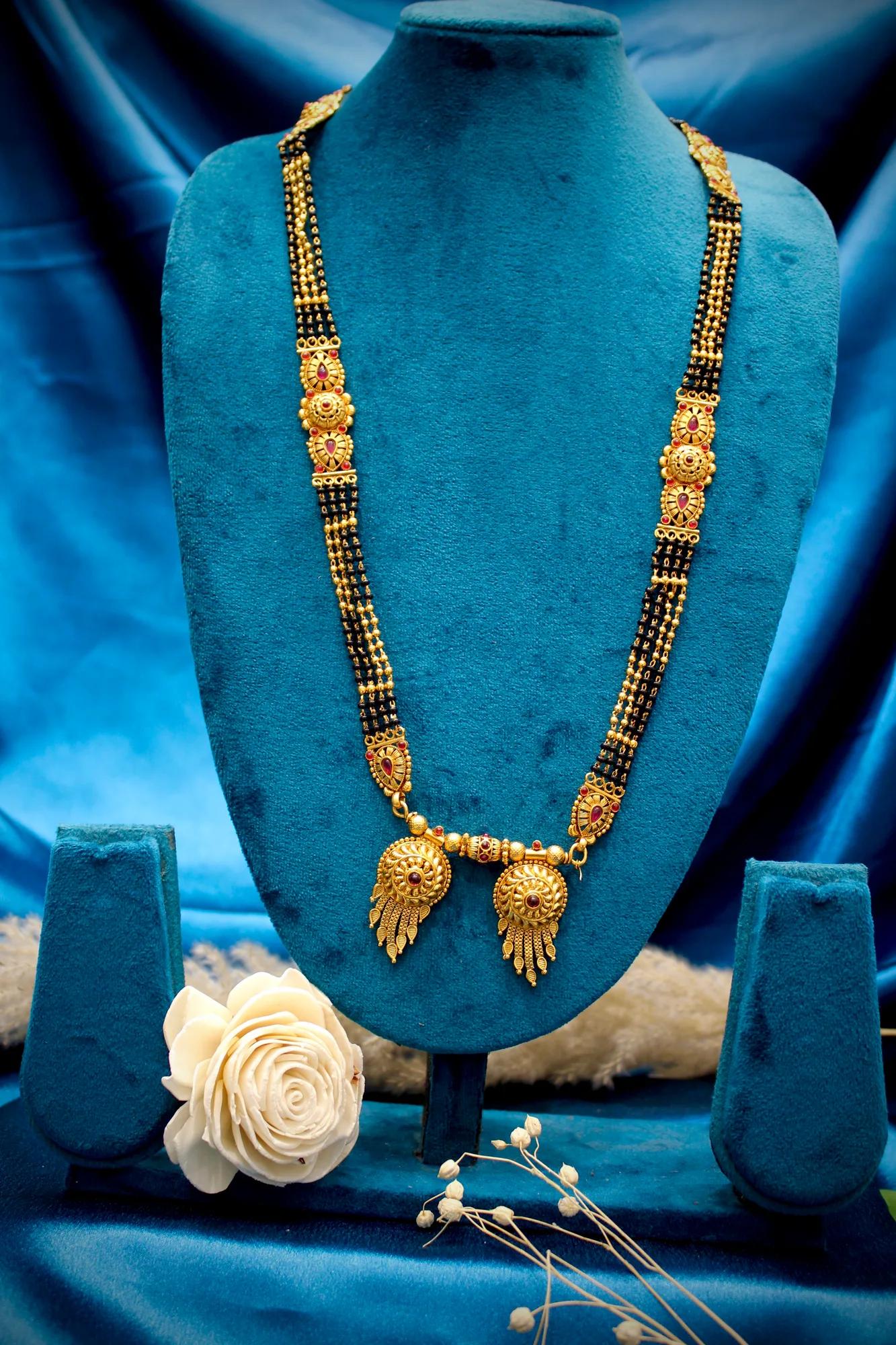 Royal Antique Gold Coin Motif Twin Pendant Black Bead Mangalsutra