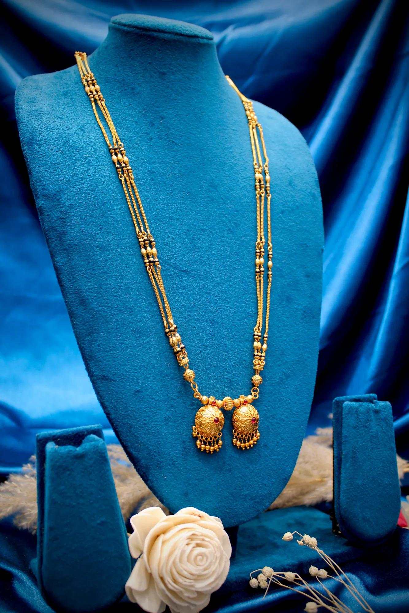 Traditional Antique Gold Dual Disc Mangalsutra