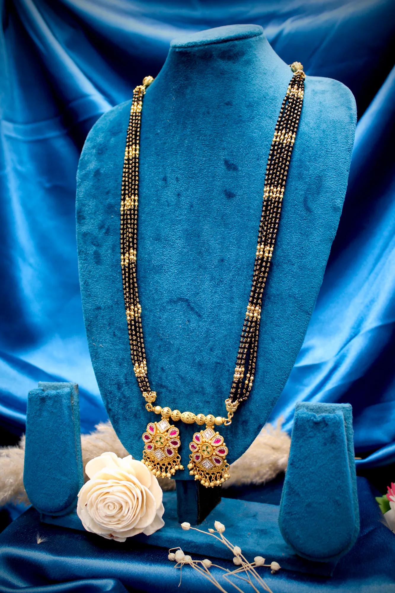 Royal Floral Kundan Twin Pendant Black Bead Mangalsutra