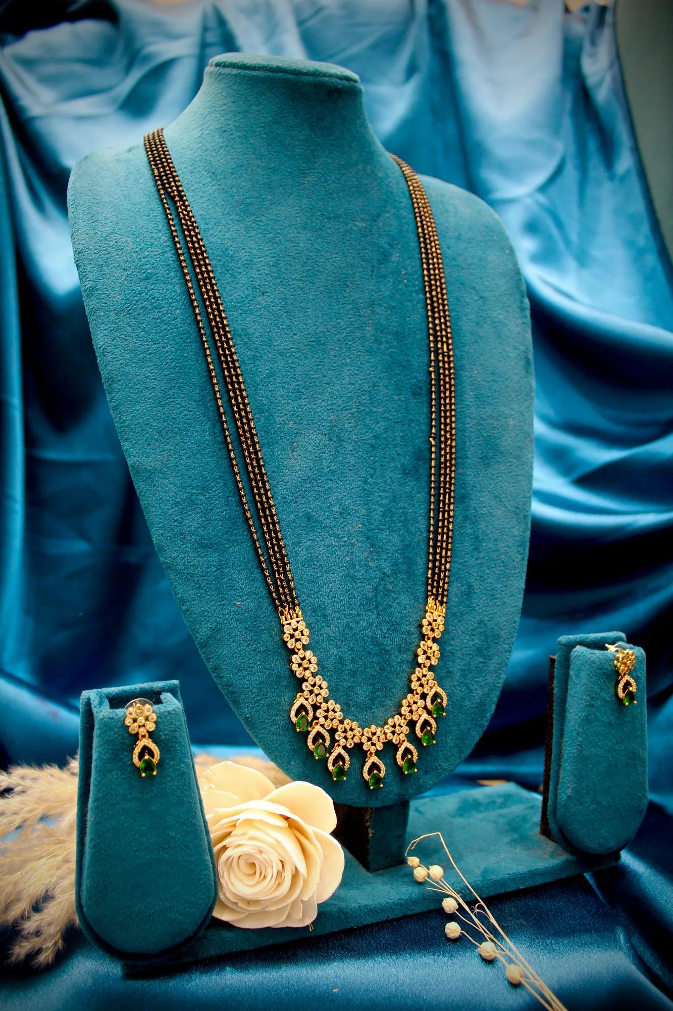 Victorian Emerald Drop Mangalsutra Set