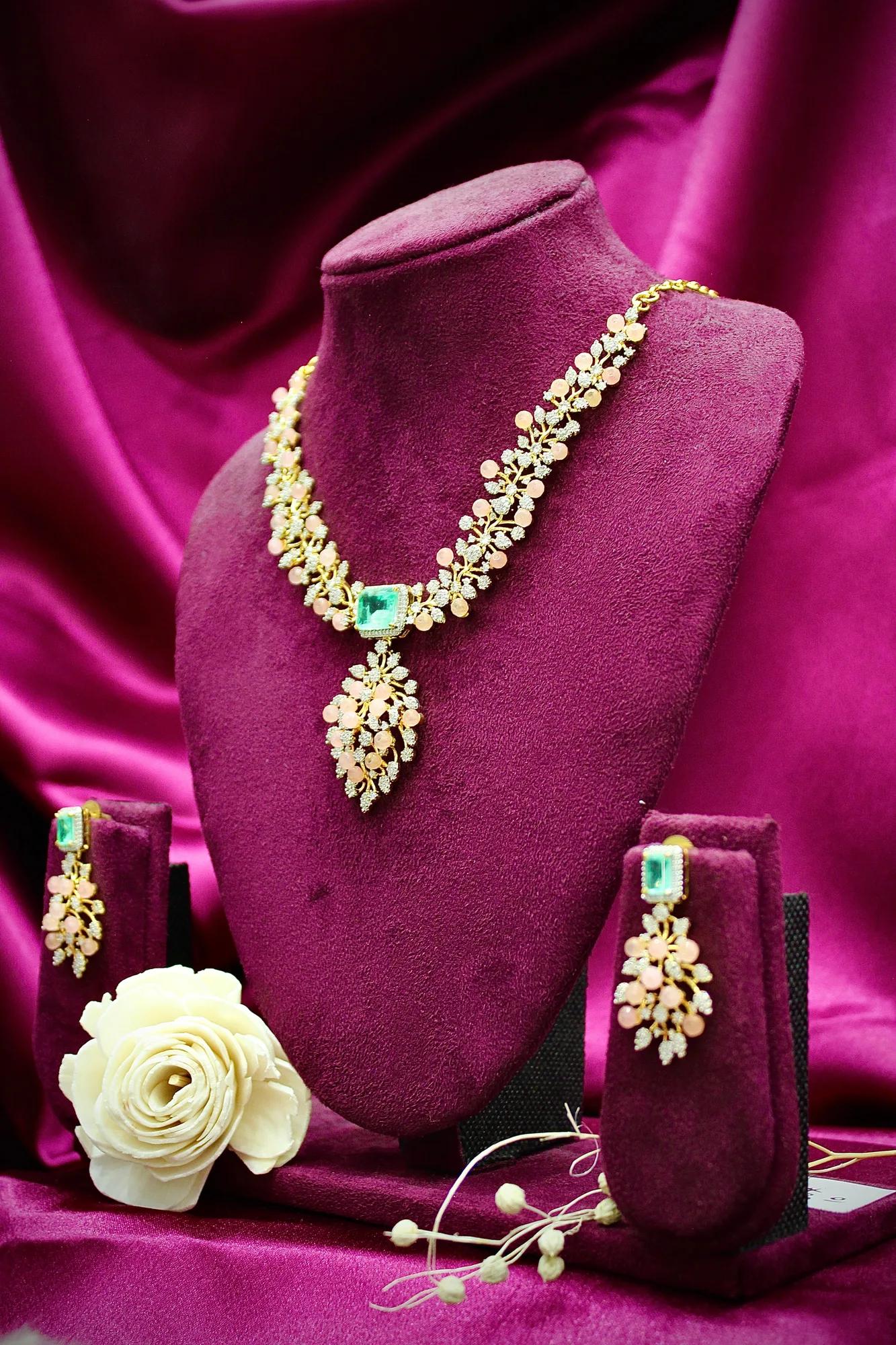 Elegant Emerald Center Floral American Diamond Necklace Set