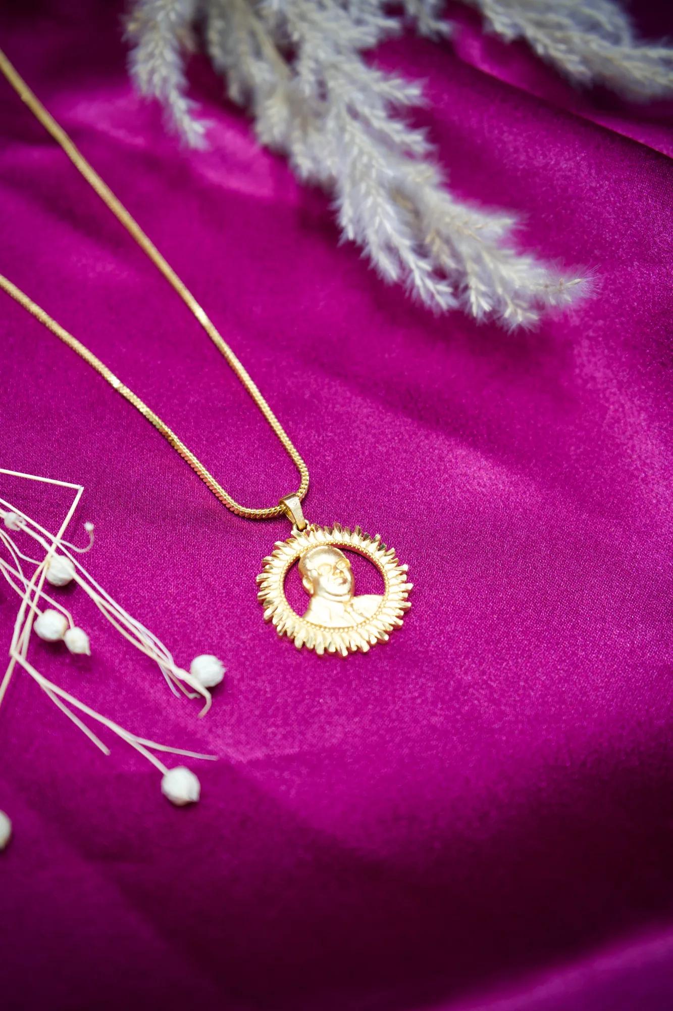 Chhatrapati Shivaji Maharaj Portrait Pendant Gold Chain