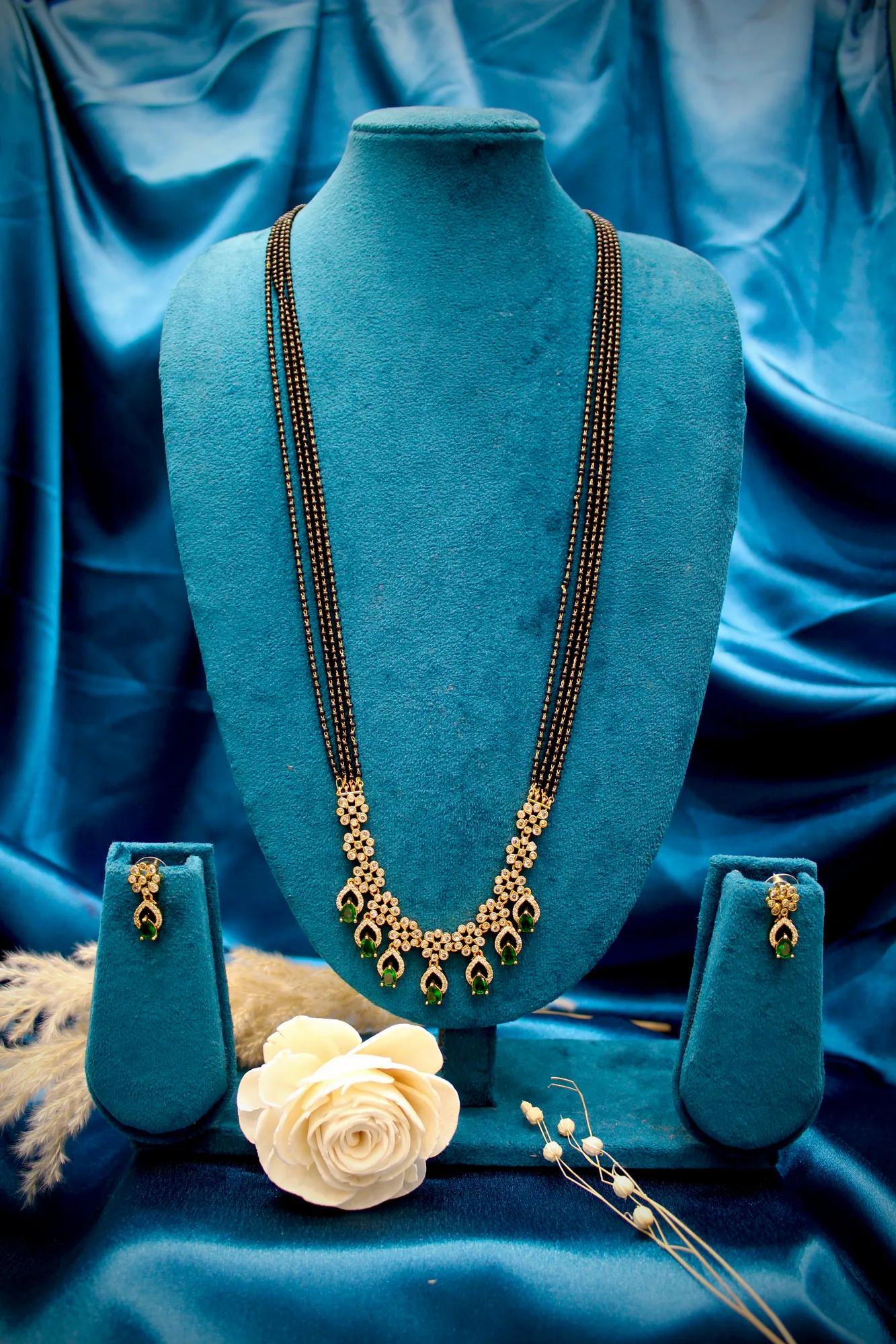 Victorian Emerald Drop Mangalsutra Set