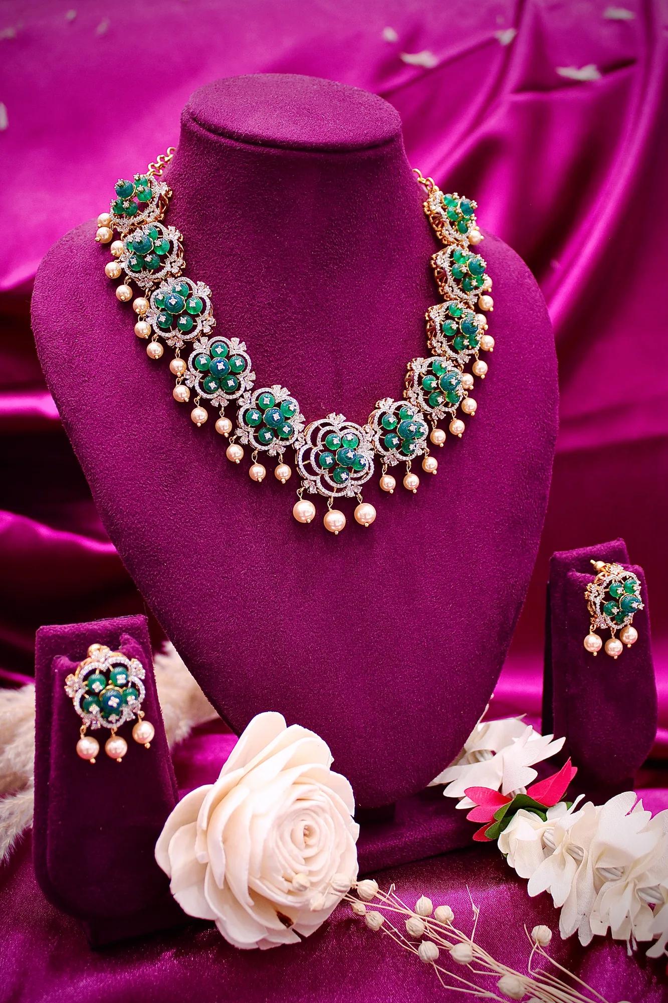 Emerald Floral Pearl Drop Necklace Set
