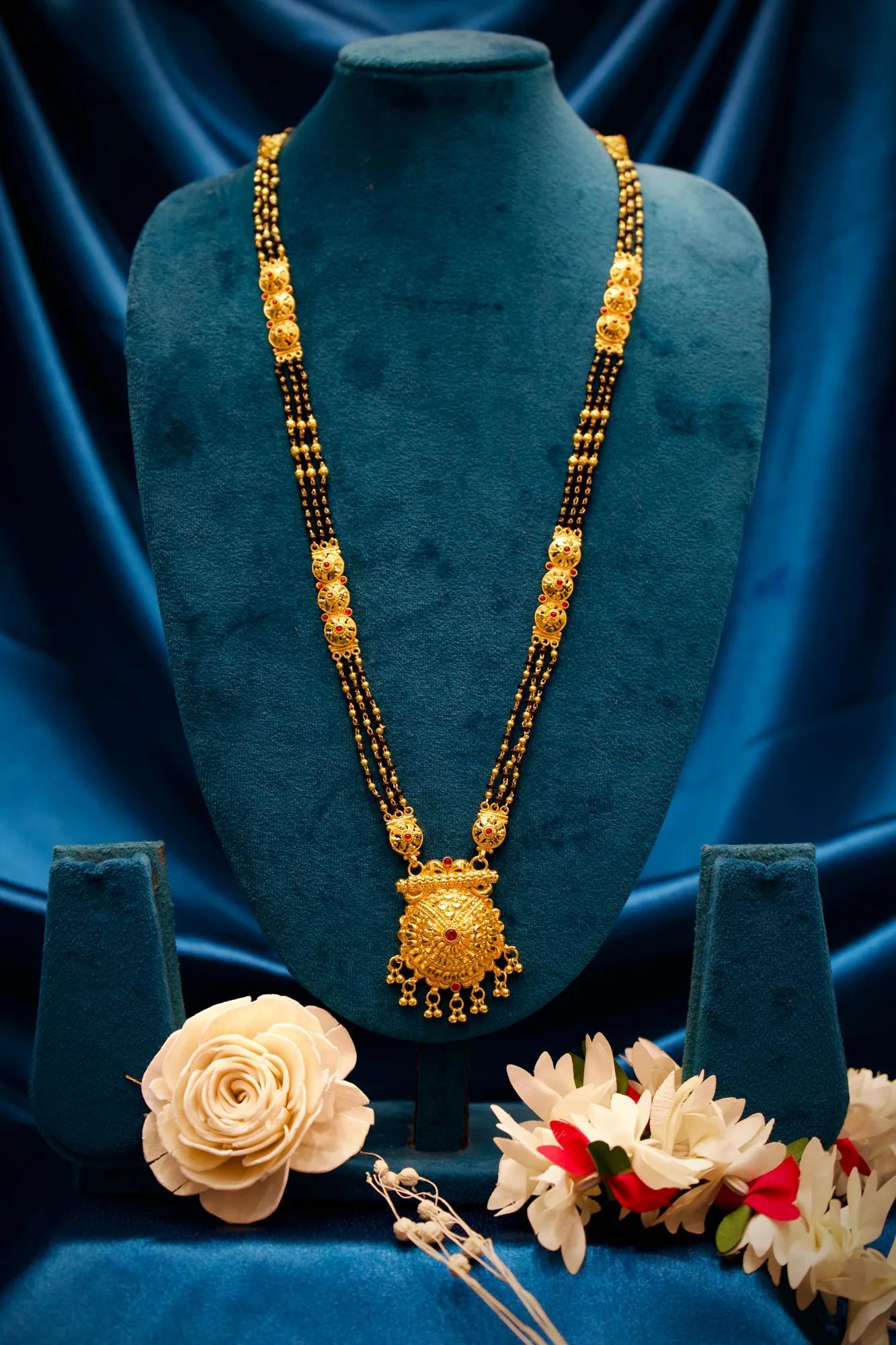 Traditional Black Bead Floral Pendant Mangalsutra