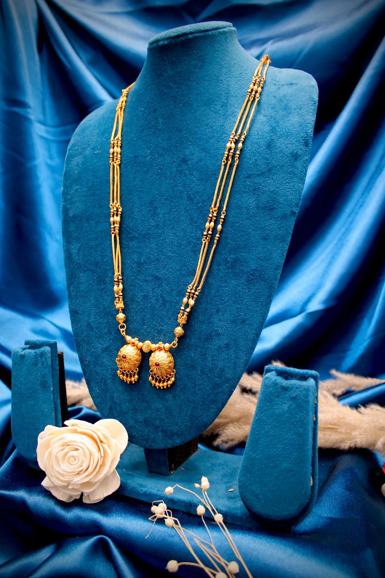 Traditional Antique Gold Dual Disc Mangalsutra