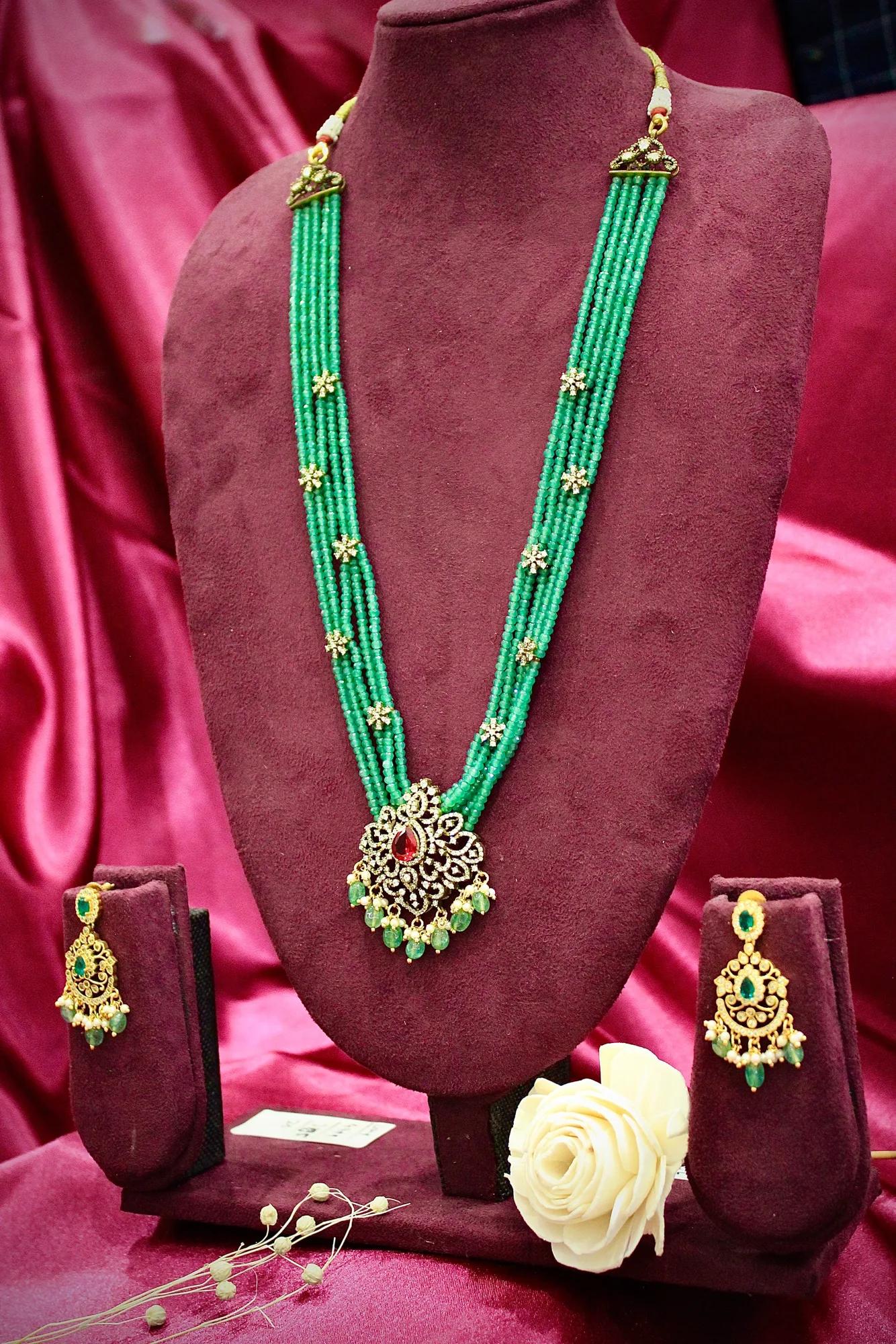 Emerald Green Beaded Pendant Necklace Set