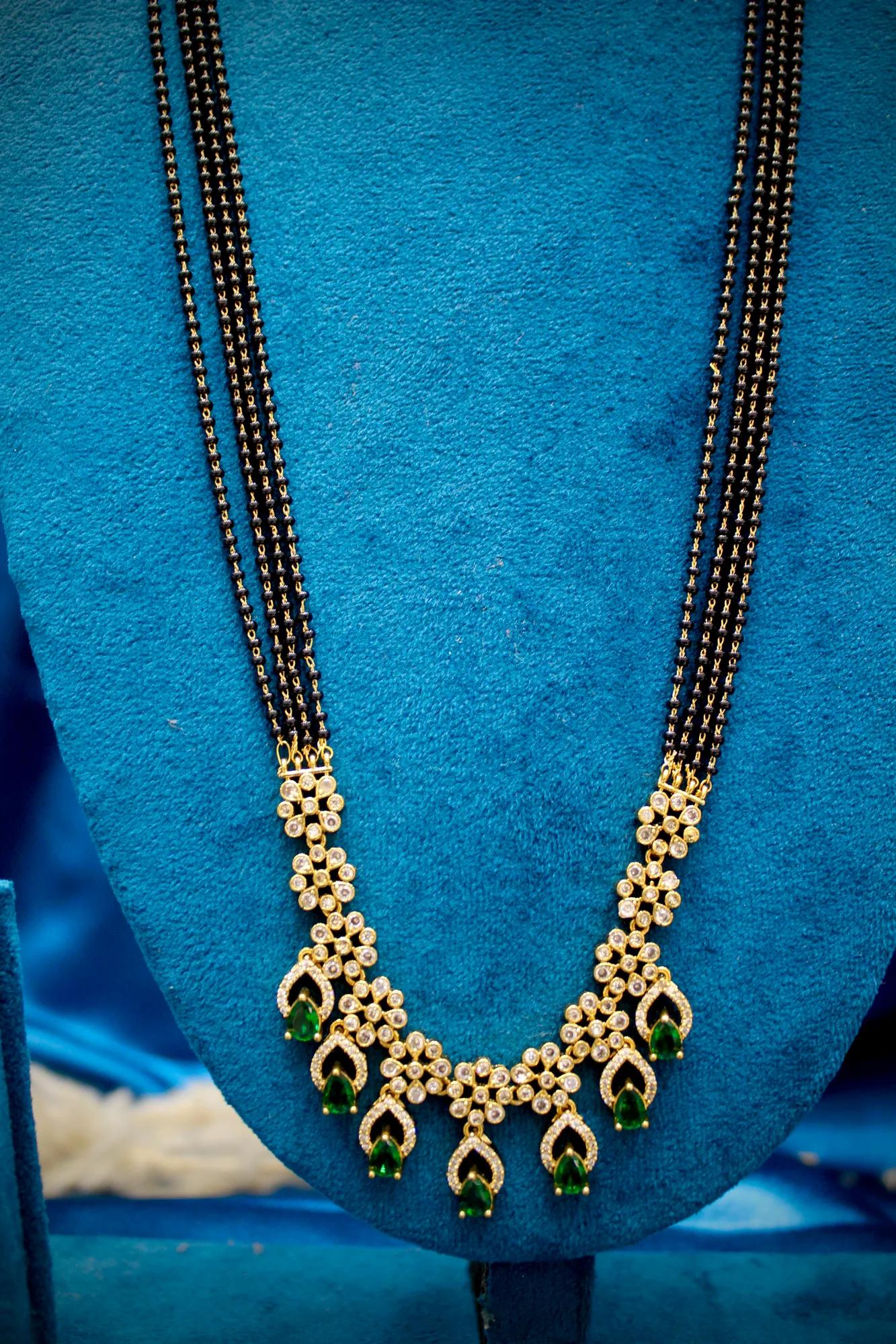 Victorian Emerald Drop Mangalsutra Set