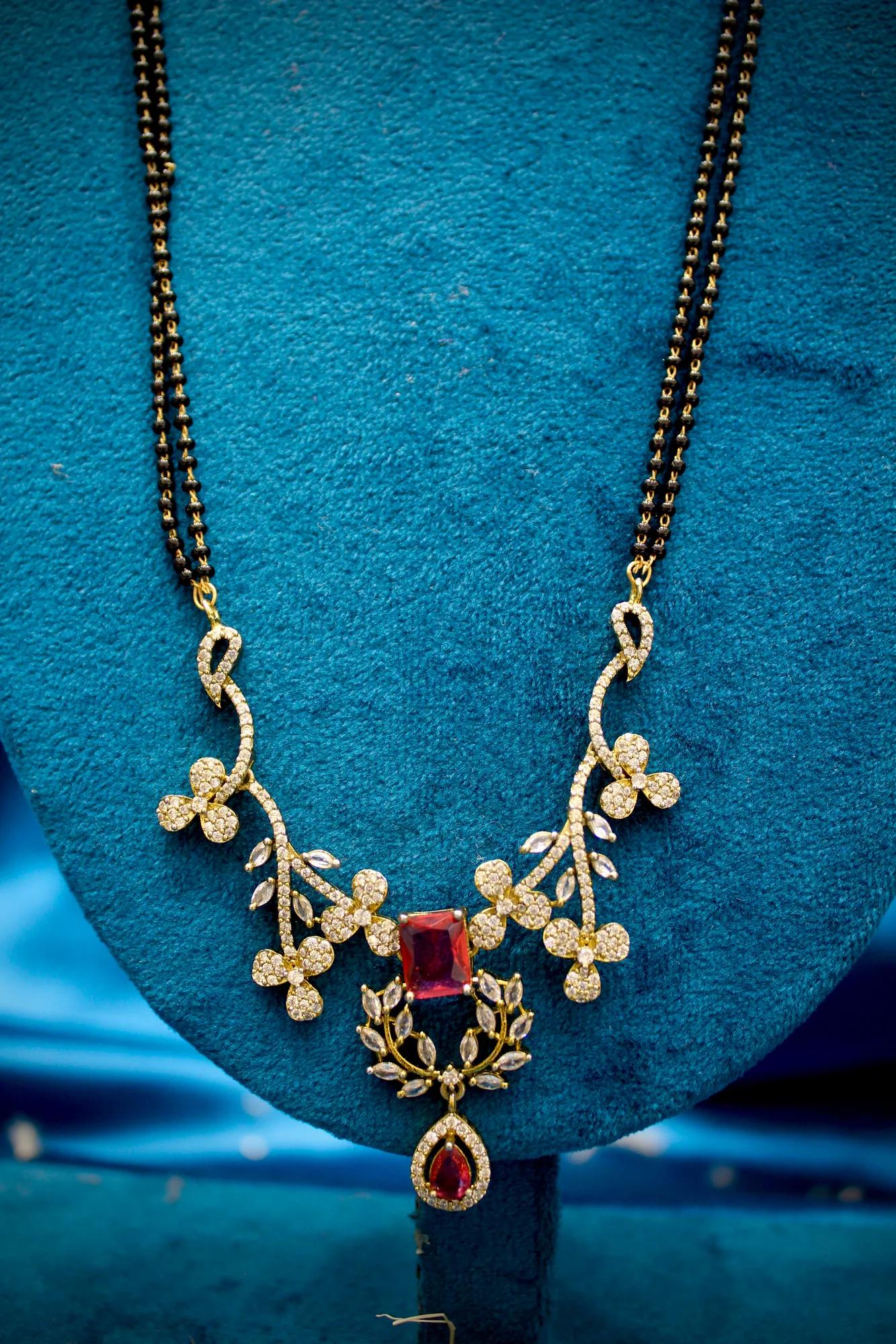 Victorian Floral Ruby Mangalsutra Set