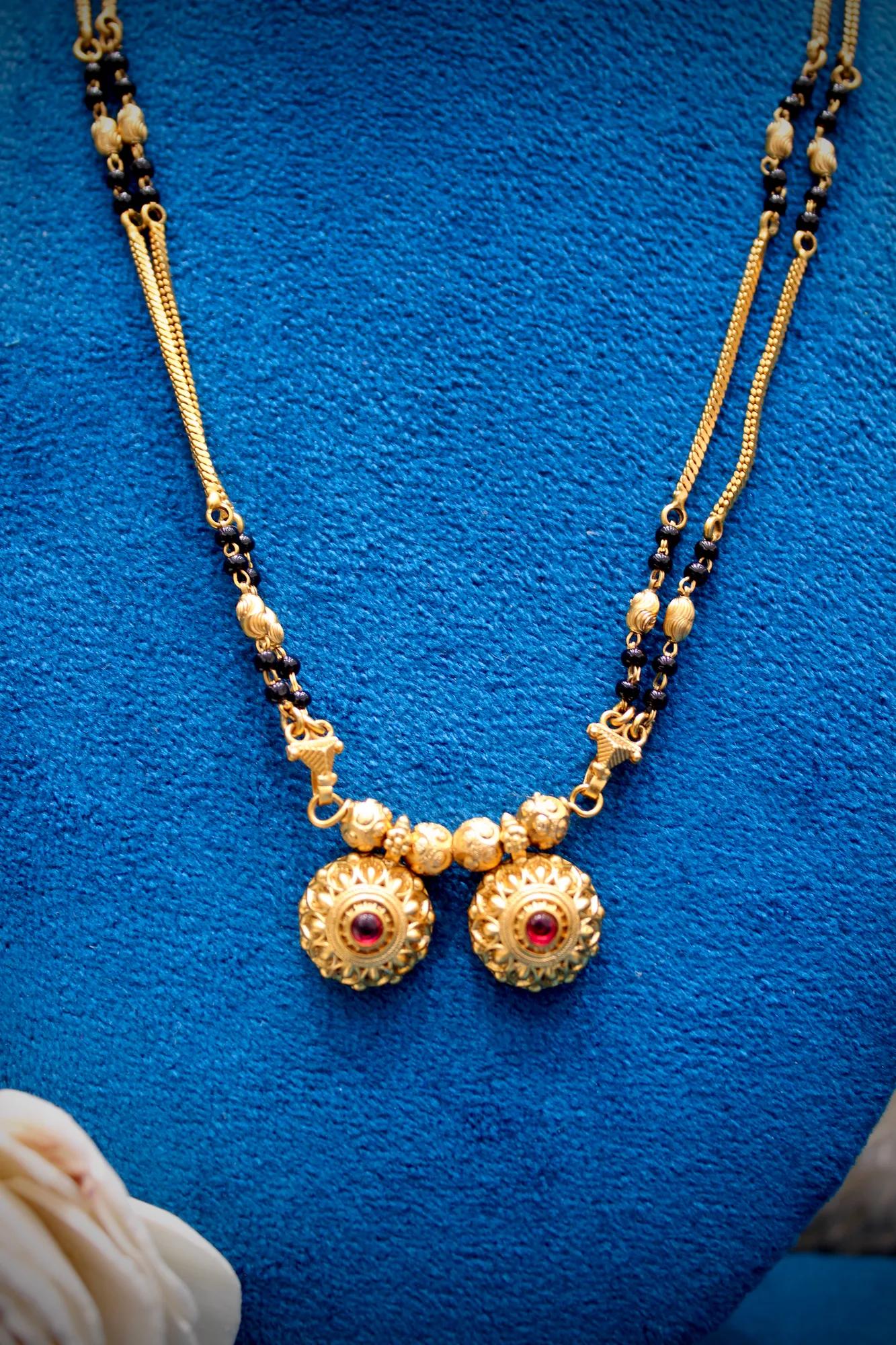 Elegant Antique Gold Floral Twin Pendant Black Bead Mangalsutra
