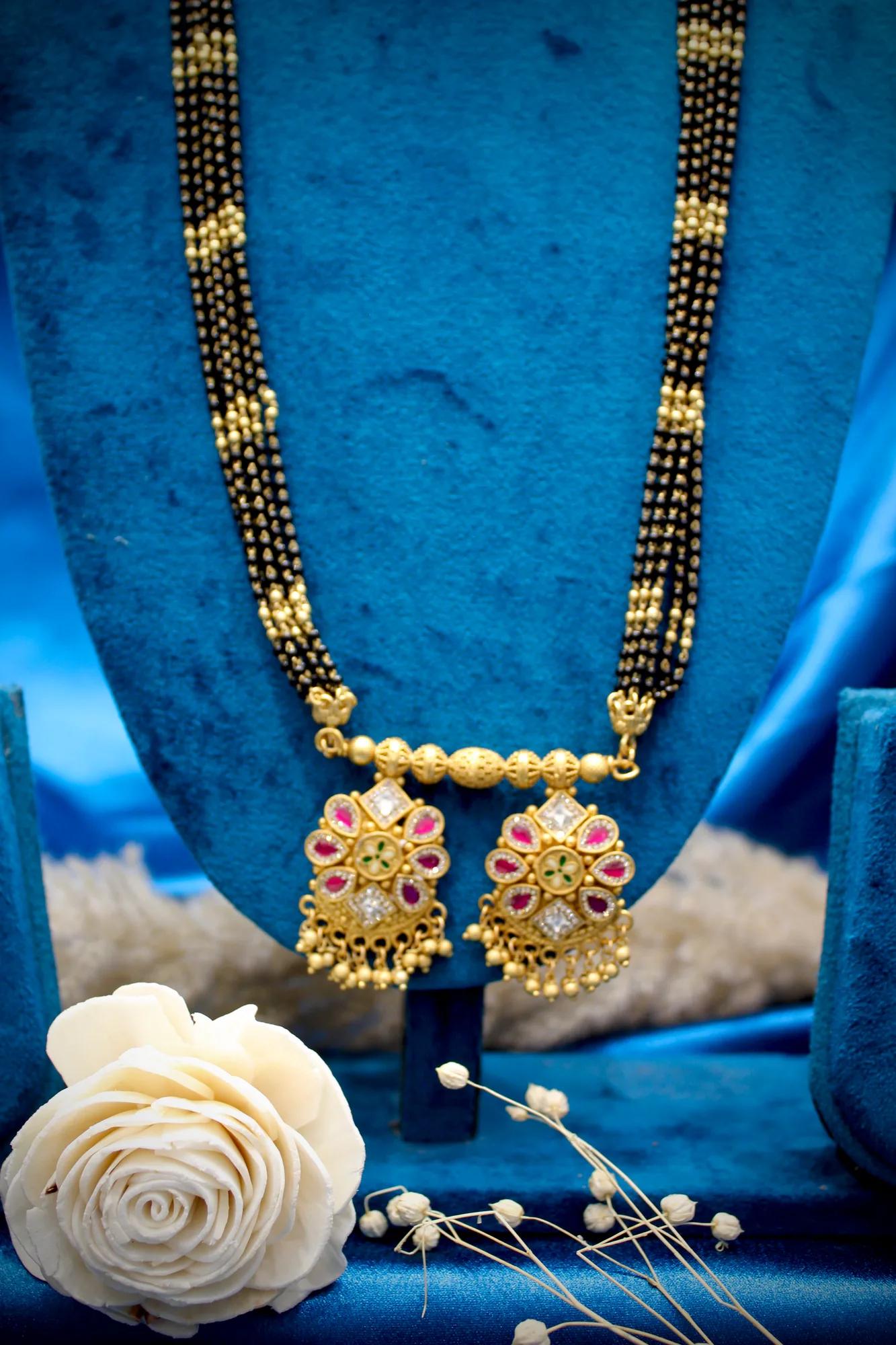 Royal Floral Kundan Twin Pendant Black Bead Mangalsutra